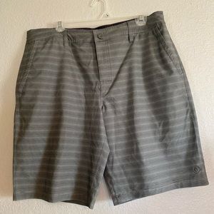 Hang Ten golf shorts